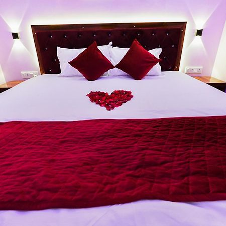 Hotel Rj Patna  Ngoại thất bức ảnh