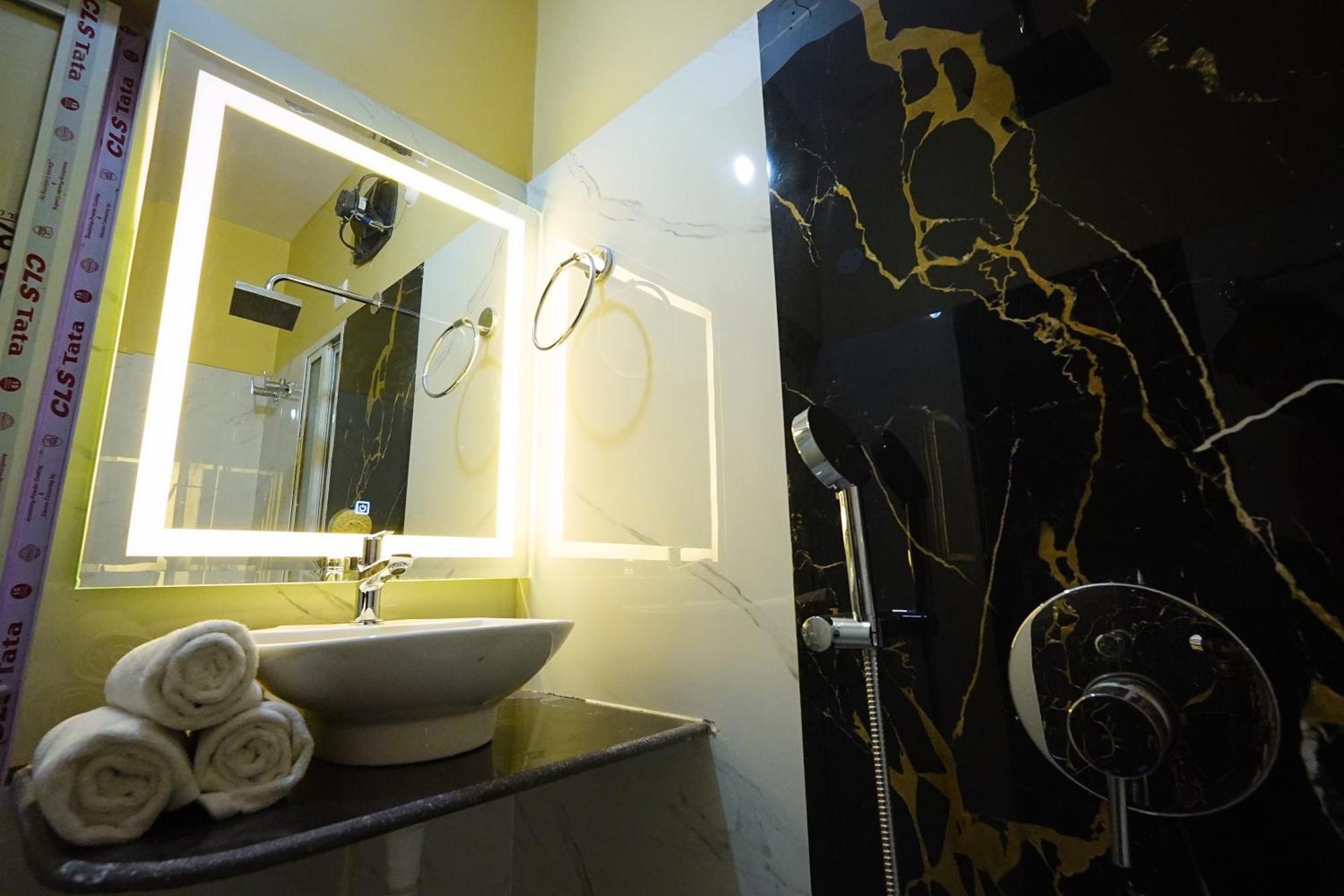 Hotel Rj Patna  Ngoại thất bức ảnh